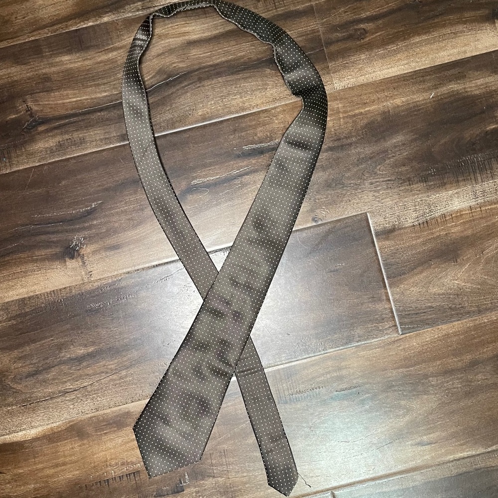 Men’s Polkadot Necktie